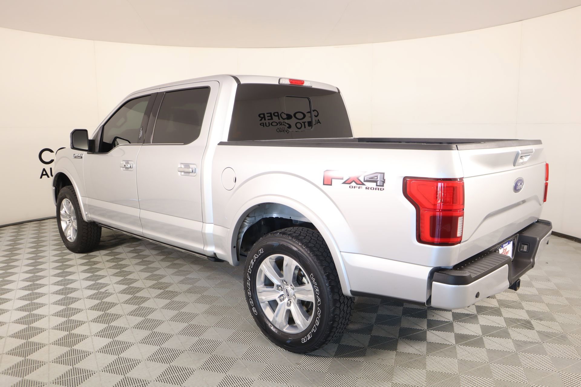 Used 2019 Ford F150 Platinum w/ Equipment Group 701A Luxury image 24