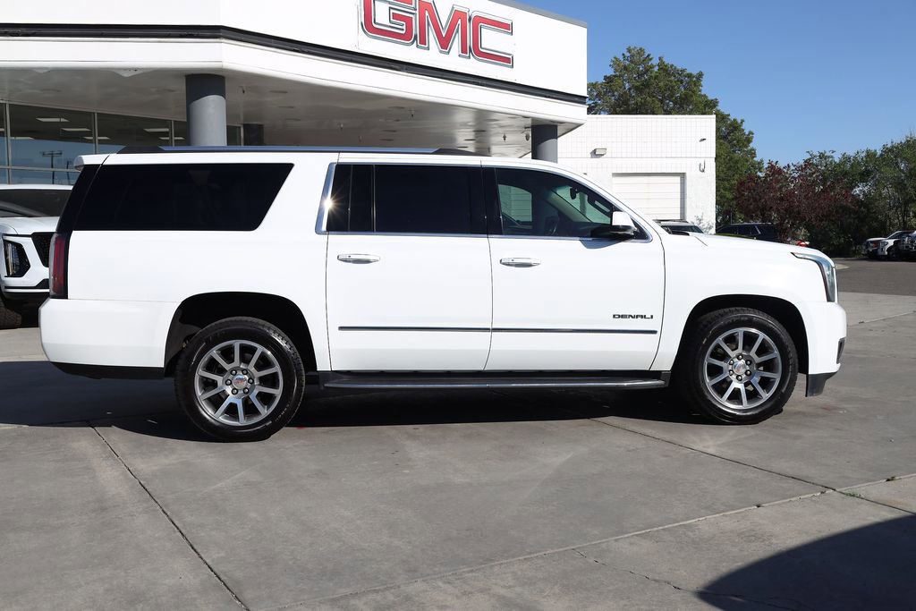 Used 2020 GMC Yukon XL Denali AWD/4WD image 7