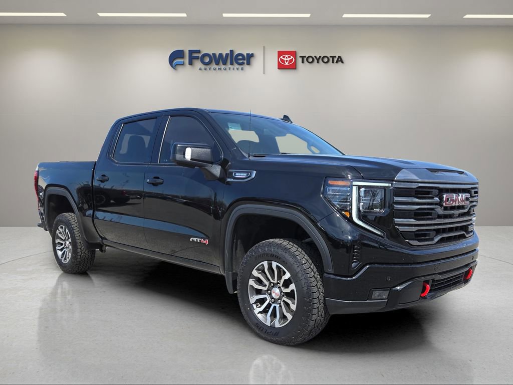 Used 2023 GMC Sierra 1500 AT4 w/ AT4 Preferred Package image 1
