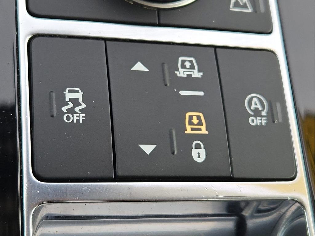 Used 2019 Land Rover Discovery HSE image 27