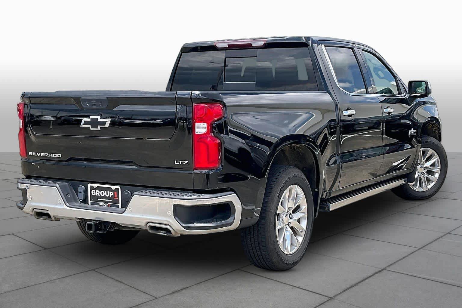 Used 2022 Chevrolet Silverado 1500 LTZ w/ LTZ Premium Texas Edition AWD/4WD image 12