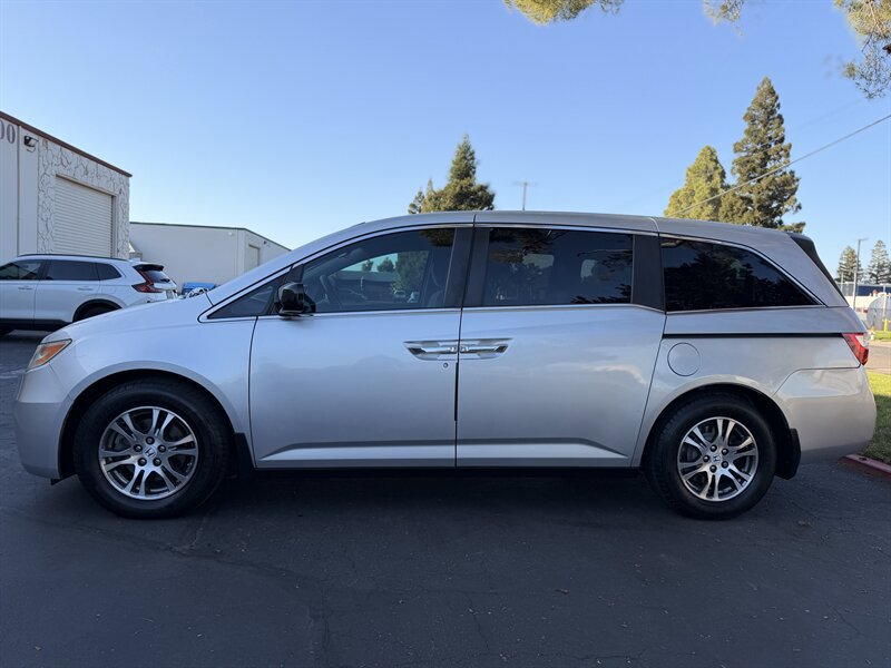 Used 2011 Honda Odyssey EX image 10