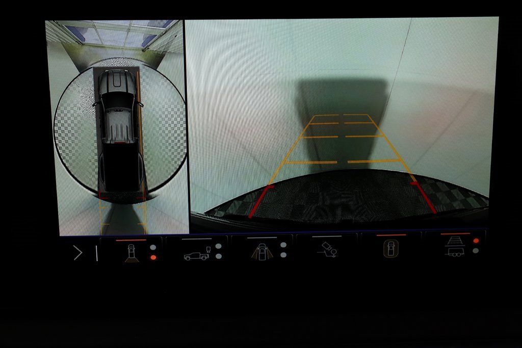 Used 2026 GMC Sierra 3500 Denali Ultimate image 27