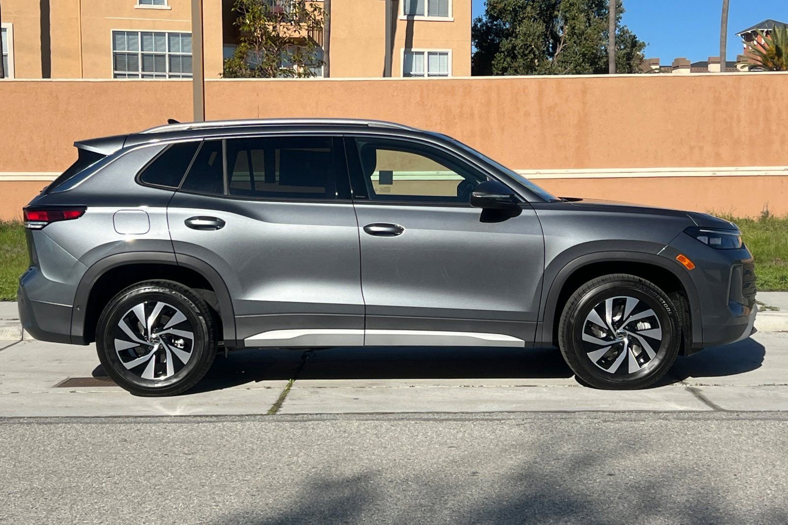 New 2026 Volkswagen Tiguan S AWD/4WD image 3