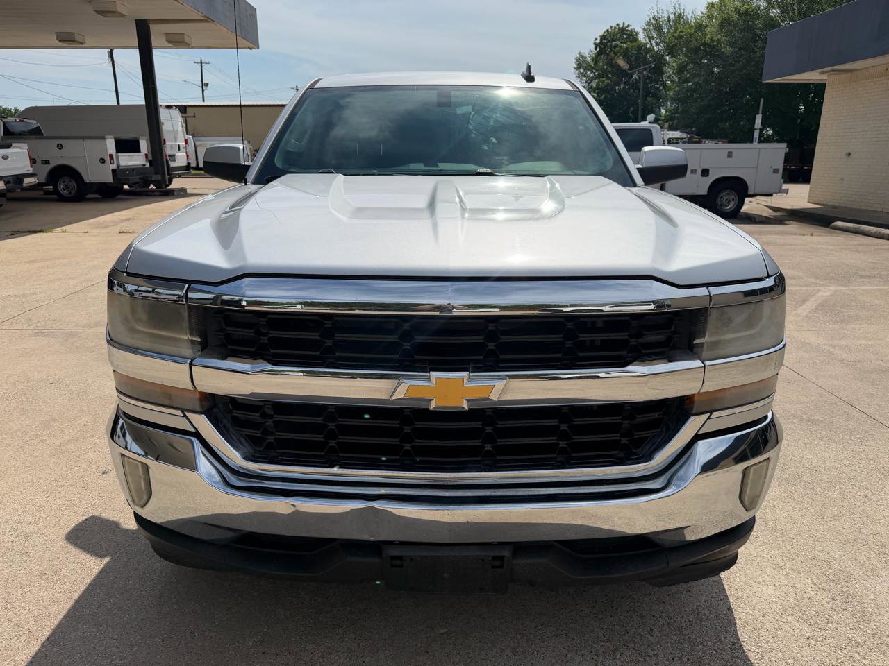 Used 2016 Chevrolet Silverado 1500 LT w/ Texas Edition RWD image 8