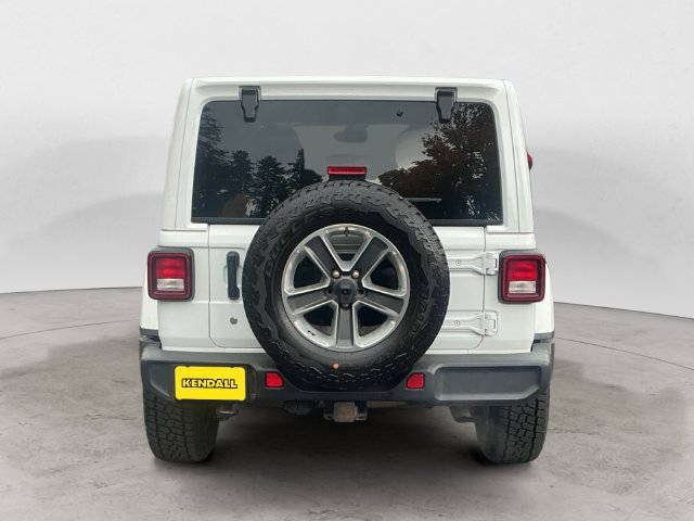 Used 2019 Jeep Wrangler Unlimited Sahara w/ Cold Weather Group AWD/4WD image 6