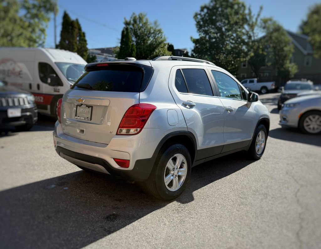 Used 2017 Chevrolet Trax LT AWD/4WD image 8