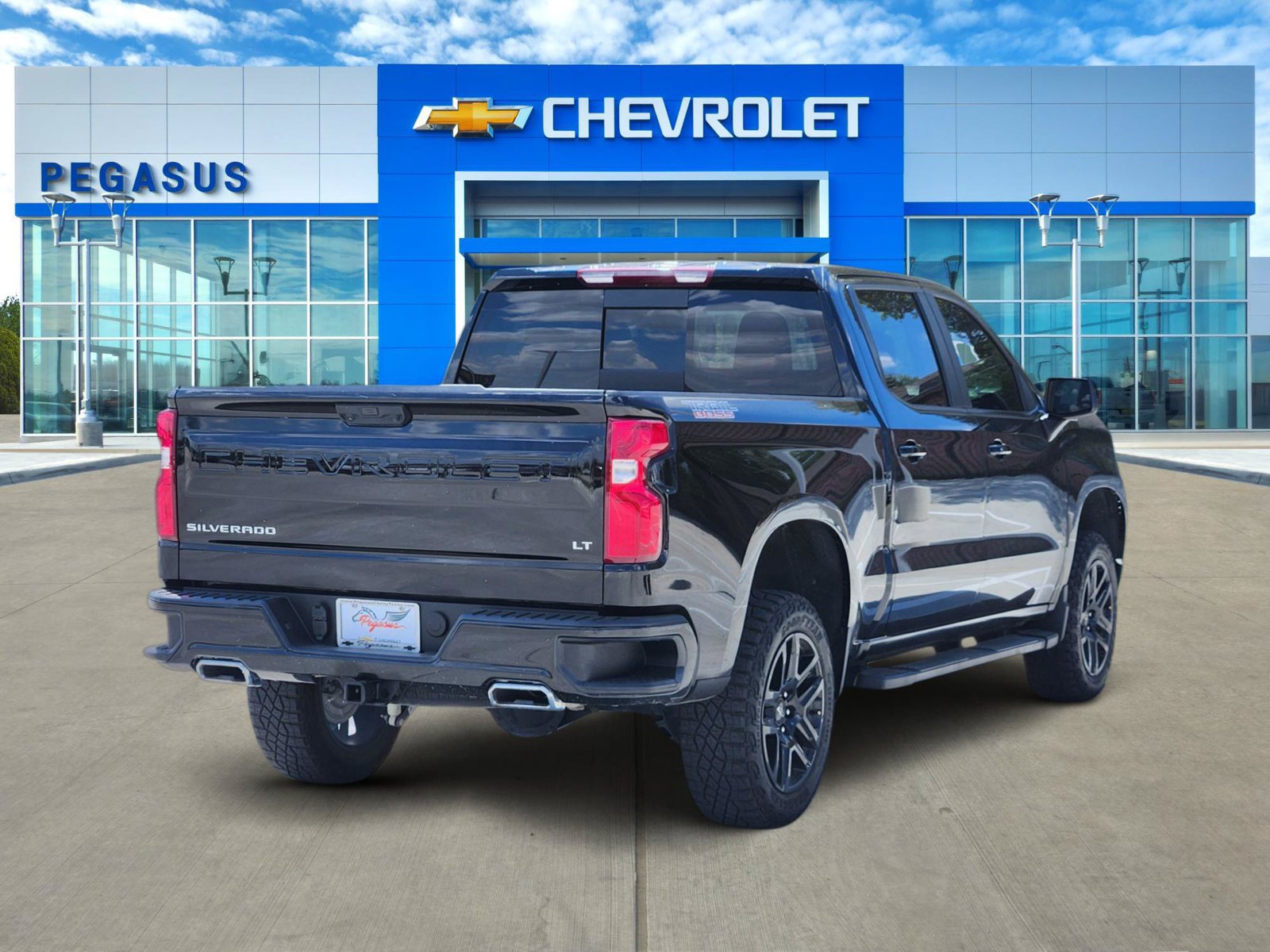 Certified 2026 Chevrolet Silverado 1500 LT Trail Boss w/ Convenience Package II AWD/4WD image 6