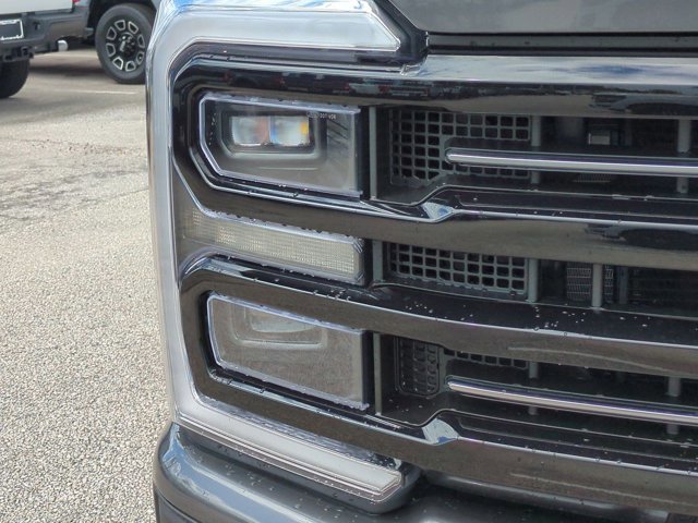 New 2026 Ford F250 Platinum w/ FX4 Off-Road Package image 10