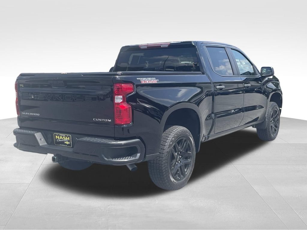 Used 2024 Chevrolet Silverado 1500 Custom Trail Boss AWD/4WD image 3