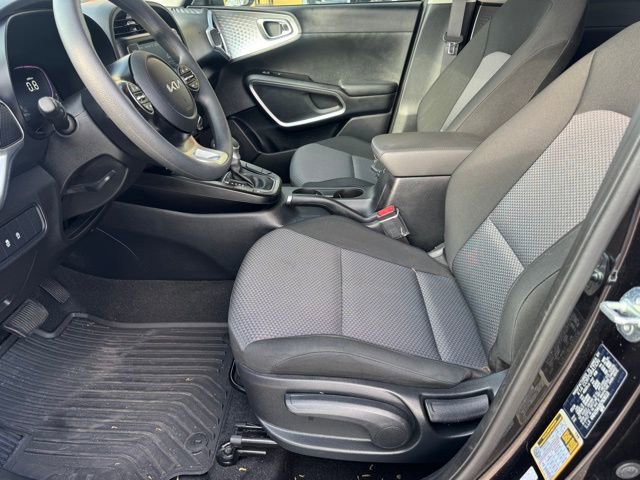 Certified 2025 Kia Soul LX image 18