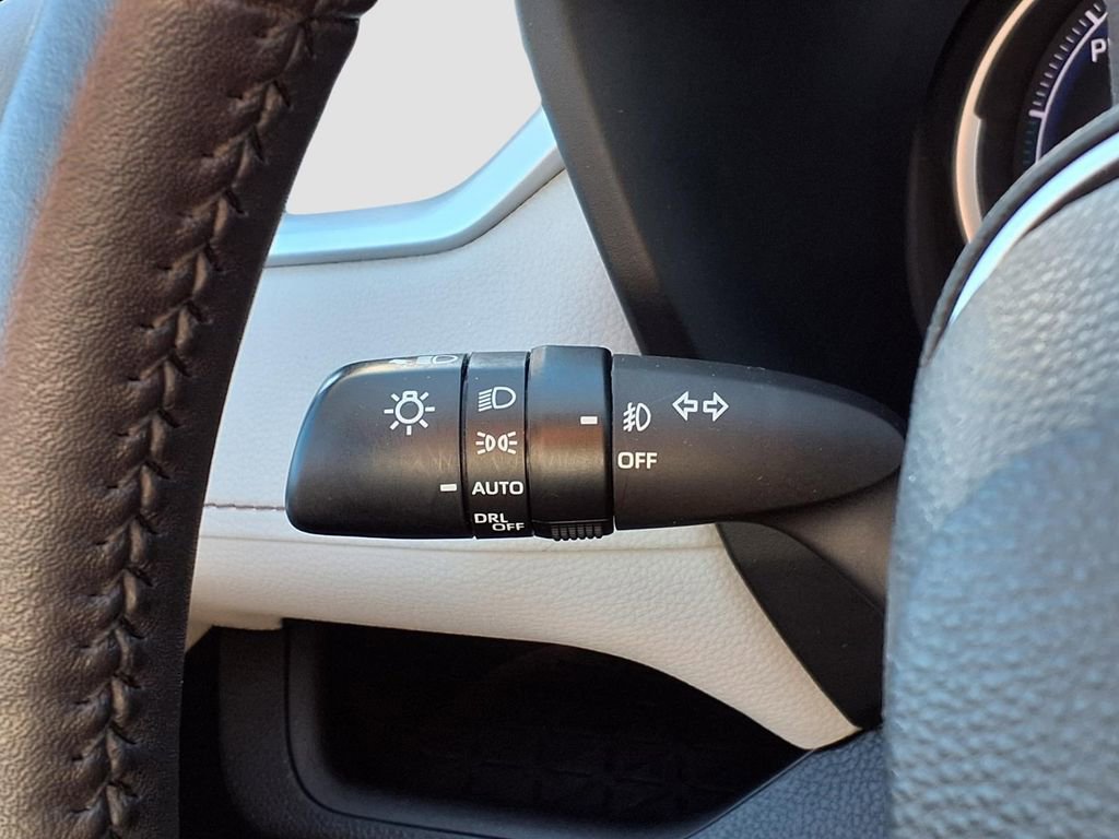 Used 2023 Toyota RAV4 XLE Premium image 21