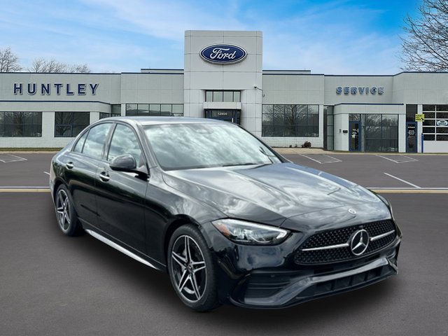 Used 2024 Mercedes-Benz C 300 4MATIC Sedan w/ AMG Line w/ Night Package image 4