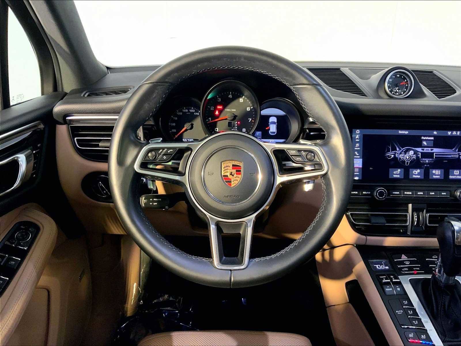 Certified 2020 Porsche Macan AWD/4WD image 15