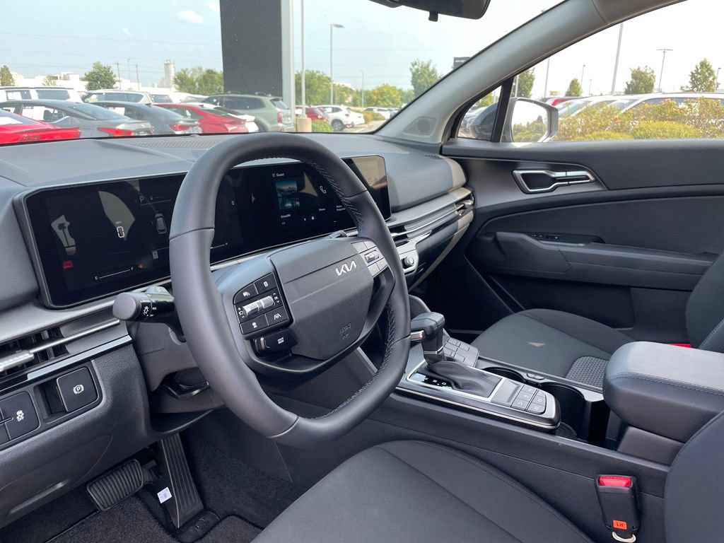 New 2026 Kia Sportage LX FWD image 10