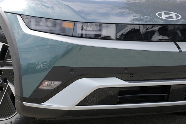 New 2026 Hyundai Ioniq 5 SEL image 3