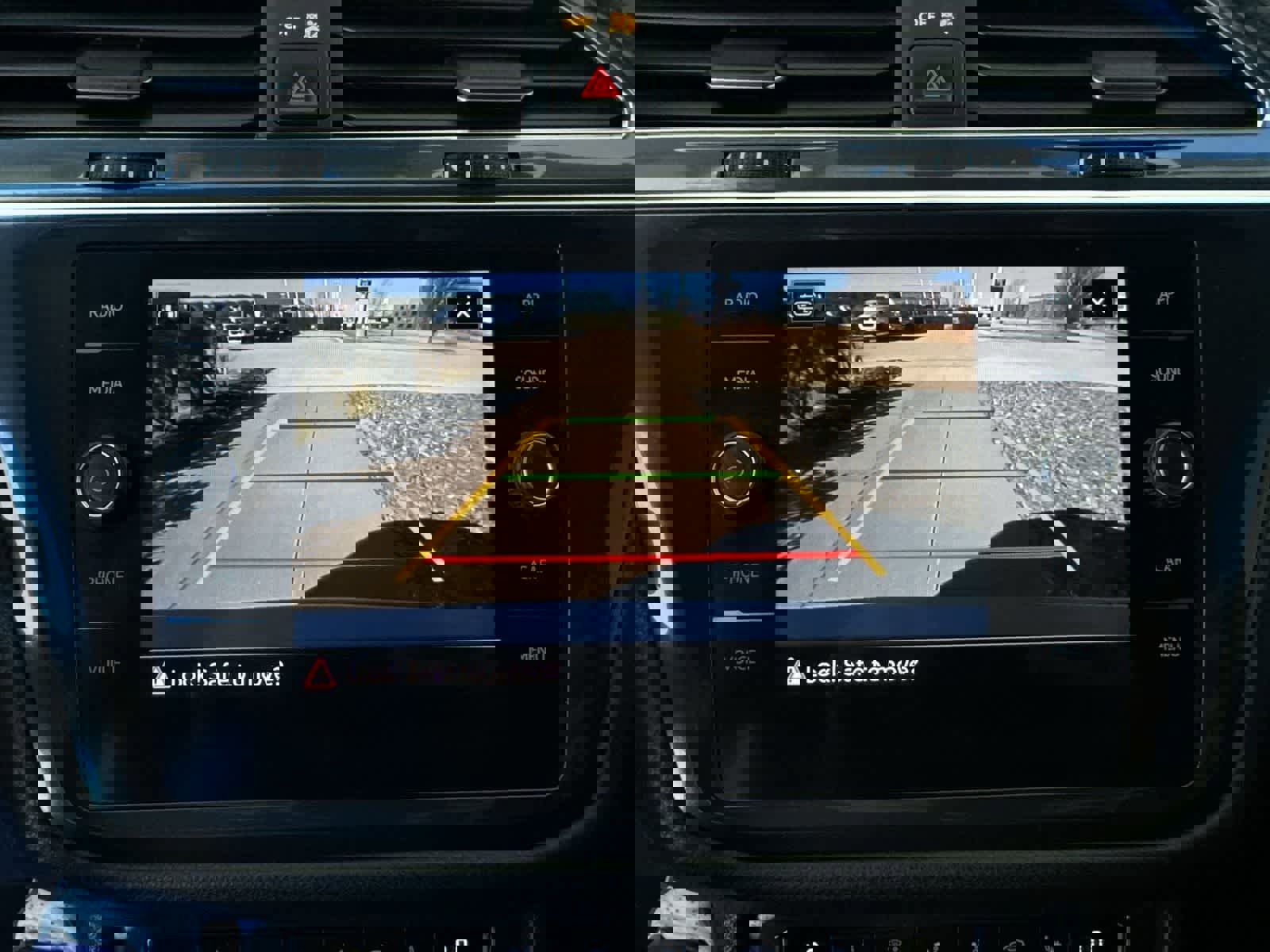 Used 2021 Volkswagen Tiguan SE R-Line w/ 2-Row Tiguan MDO Package image 30