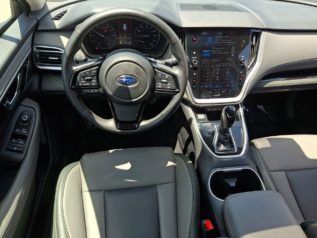 Used 2025 Subaru Outback Onyx Edition AWD/4WD image 11
