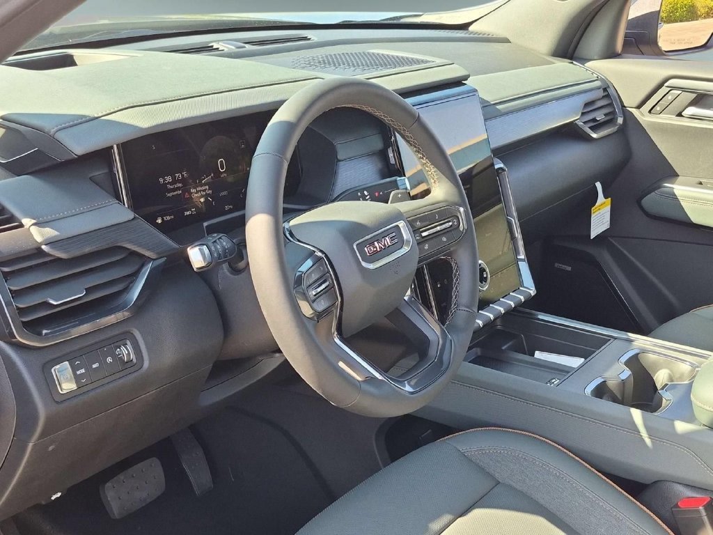 New 2026 GMC Acadia AT4 w/ Luxury Package AWD/4WD image 9