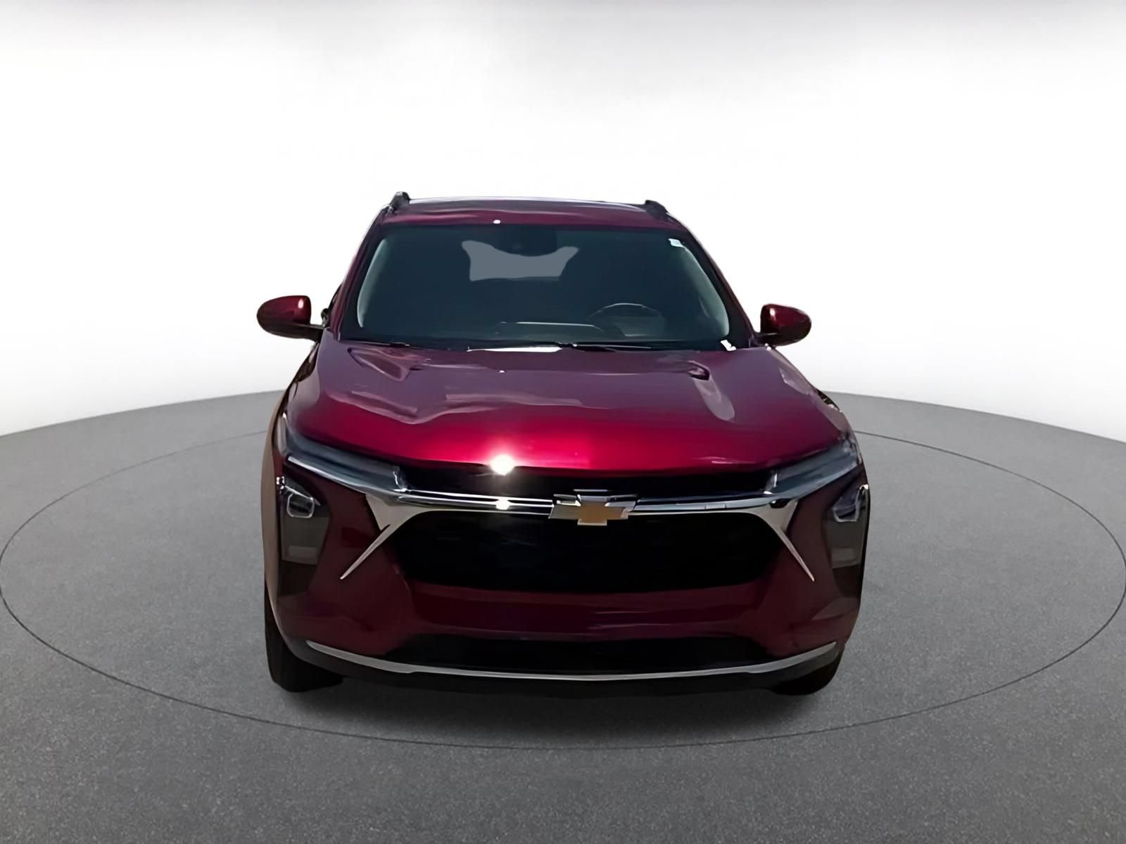 Used 2025 Chevrolet Trax LT FWD image 9