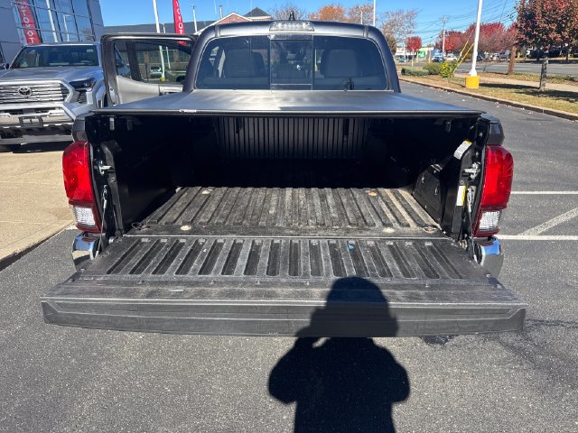 Used 2022 Toyota Tacoma SR5 AWD/4WD image 27