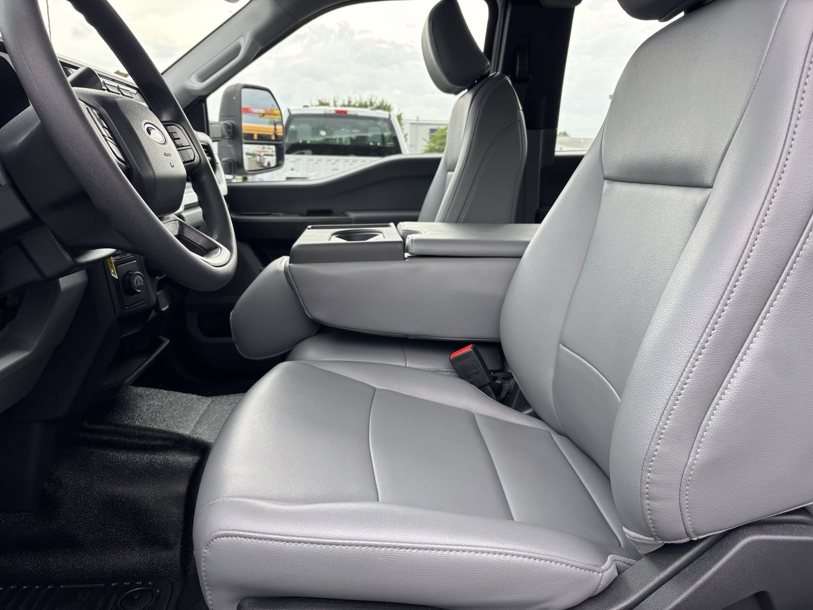 Used 2024 Ford F250 XL w/ XL Driver Assist Package RWD image 21