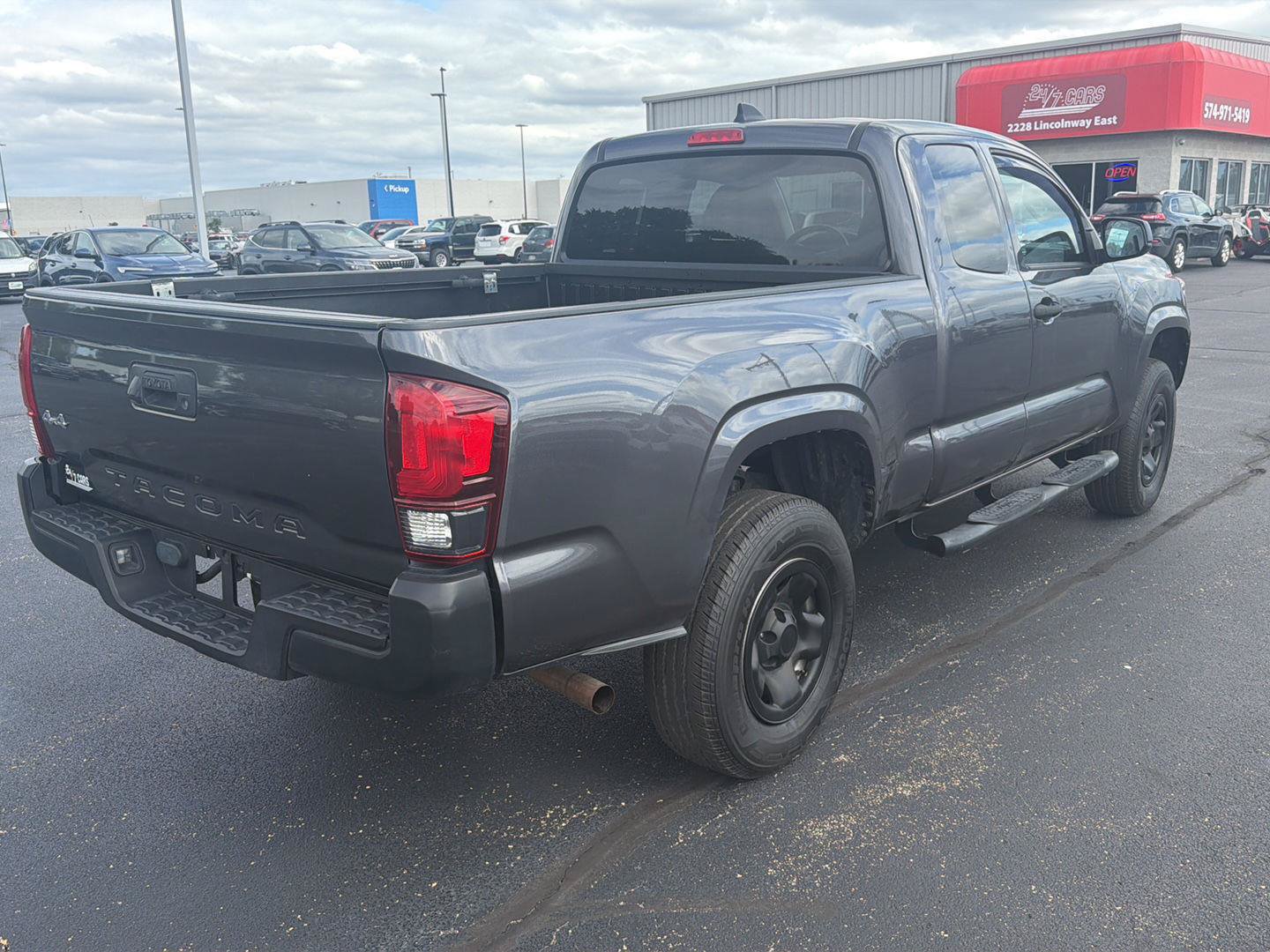 Used 2020 Toyota Tacoma SR AWD/4WD image 6