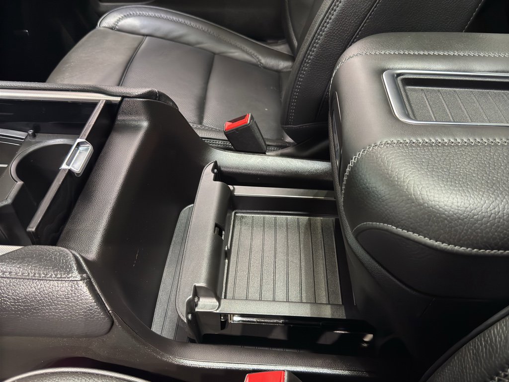 Used 2024 GMC Yukon XL Denali image 39