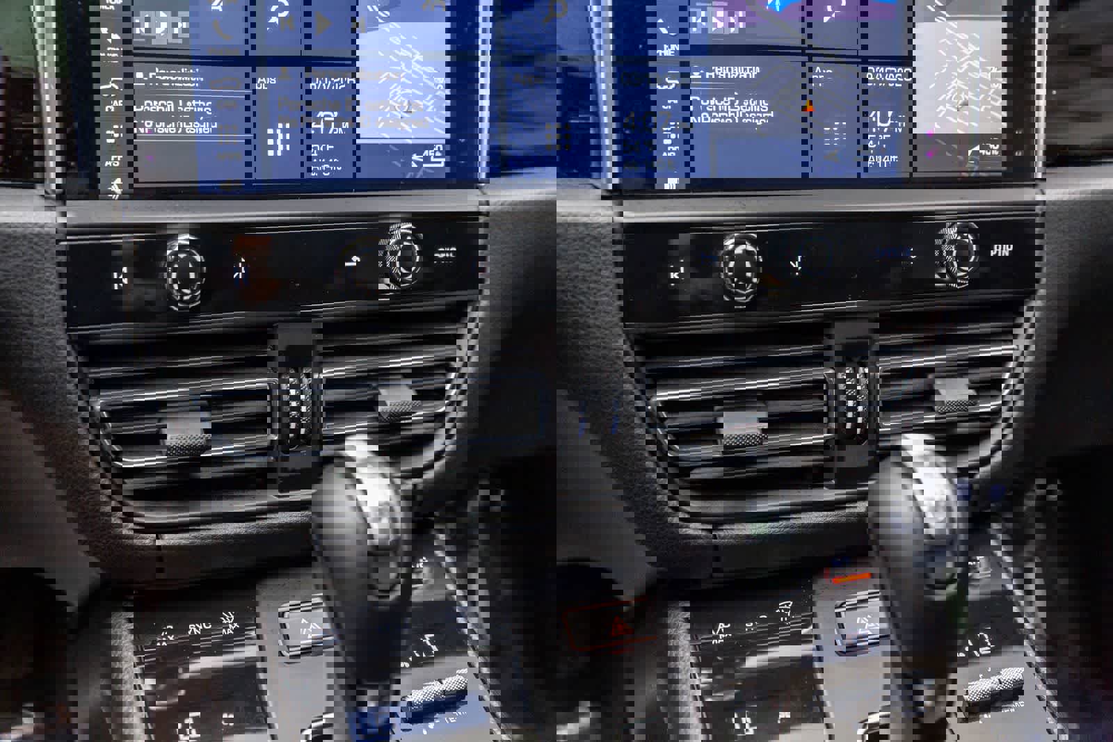 Used 2022 Porsche Macan image 32