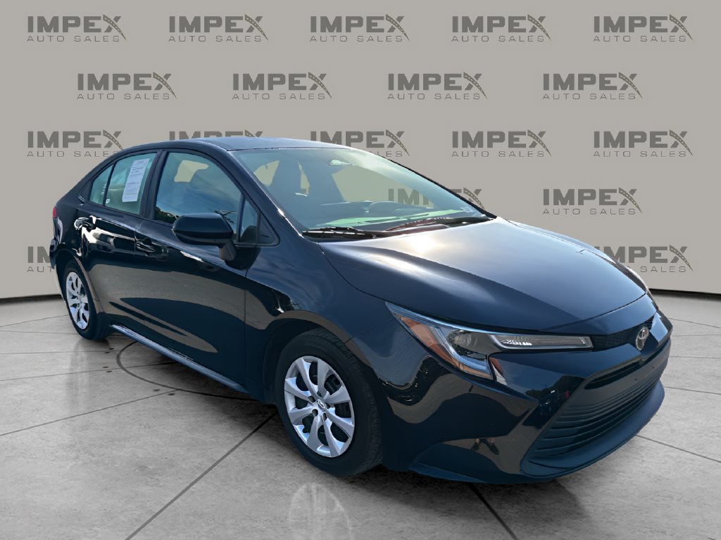 Used 2023 Toyota Corolla LE FWD image 7