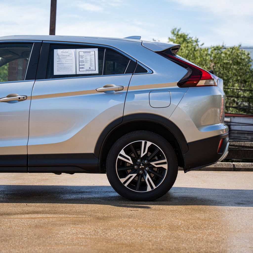 Used 2025 Mitsubishi Eclipse Cross SE AWD/4WD image 4