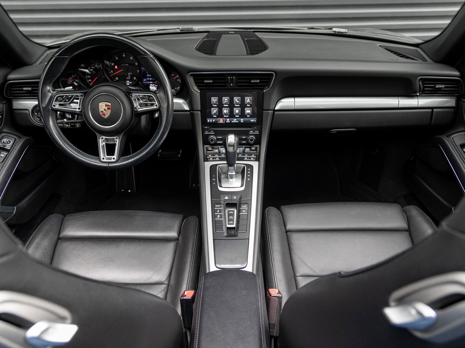Certified 2018 Porsche 911 Carrera RWD image 18
