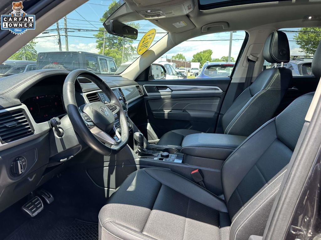 Used 2023 Volkswagen Atlas SEL R-Line AWD/4WD image 15