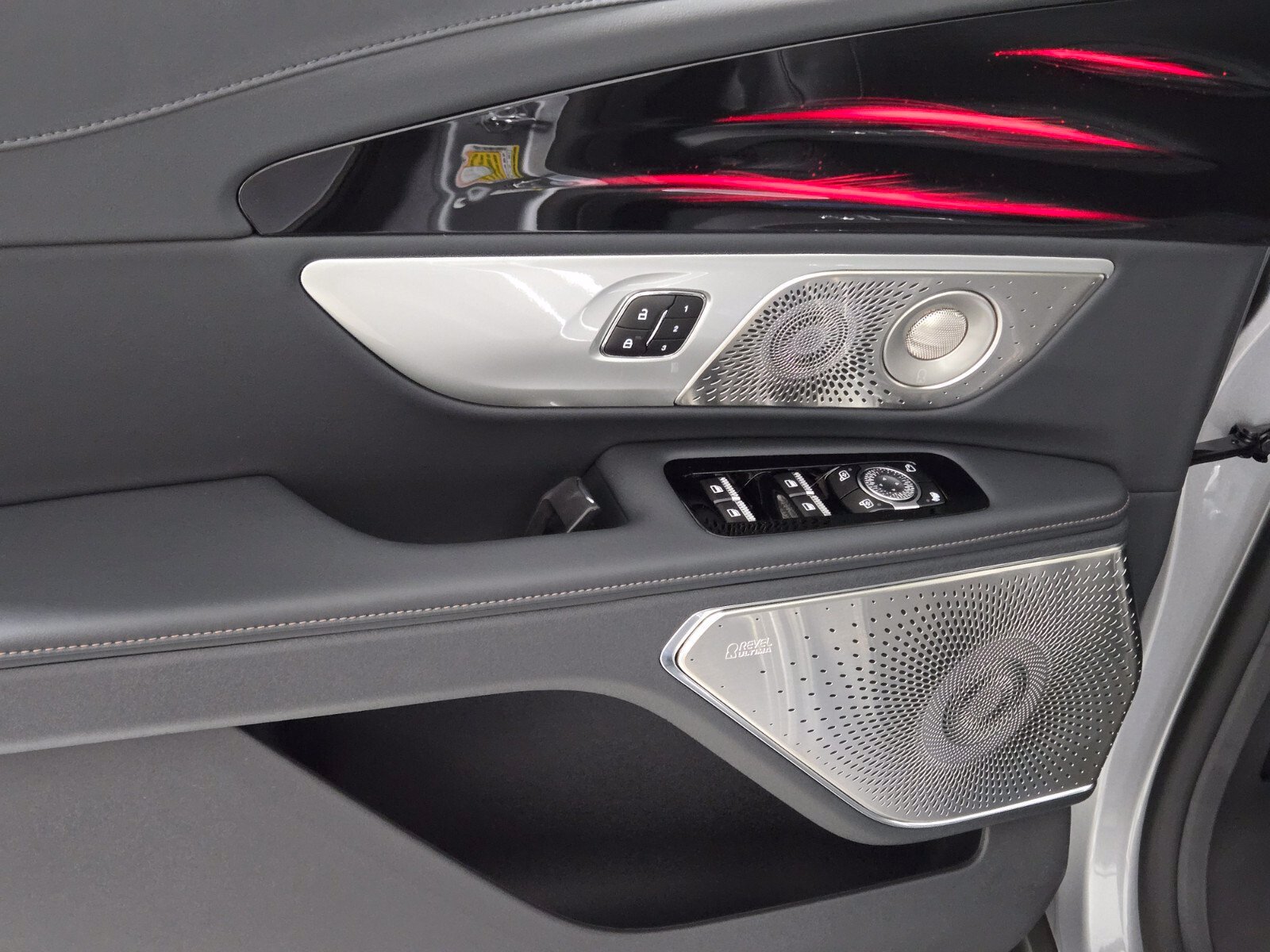 New 2026 Lincoln Nautilus Reserve AWD/4WD image 24