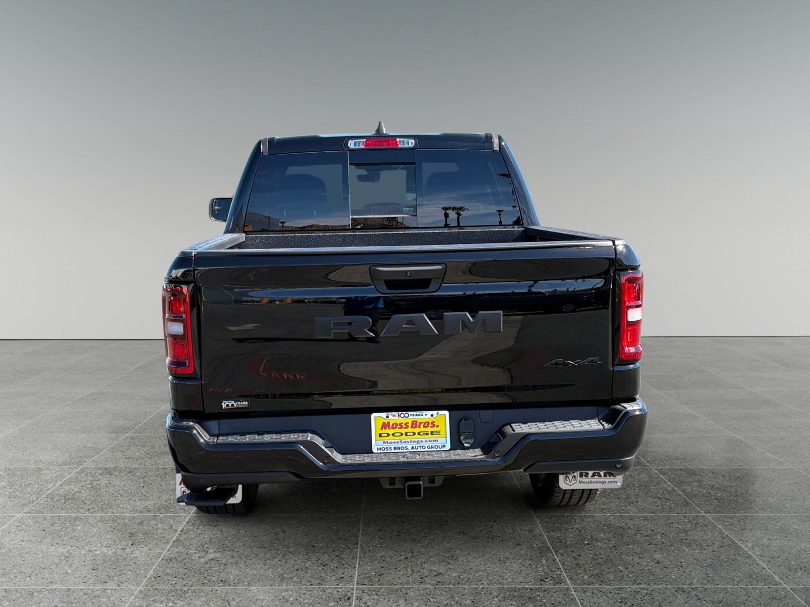 New 2026 RAM 1500 Express AWD/4WD image 4