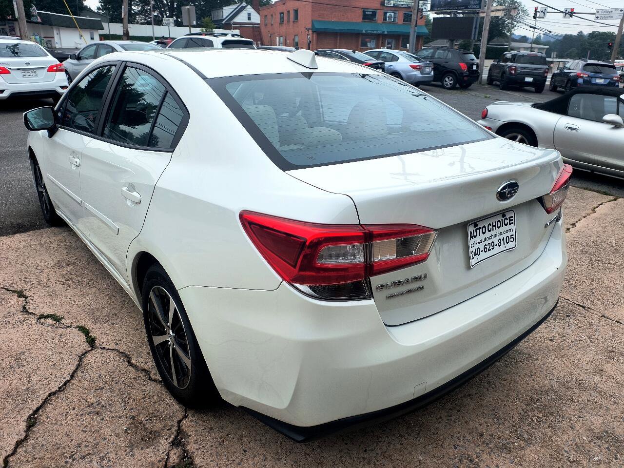 Used 2022 Subaru Impreza 2.0i Premium image 13