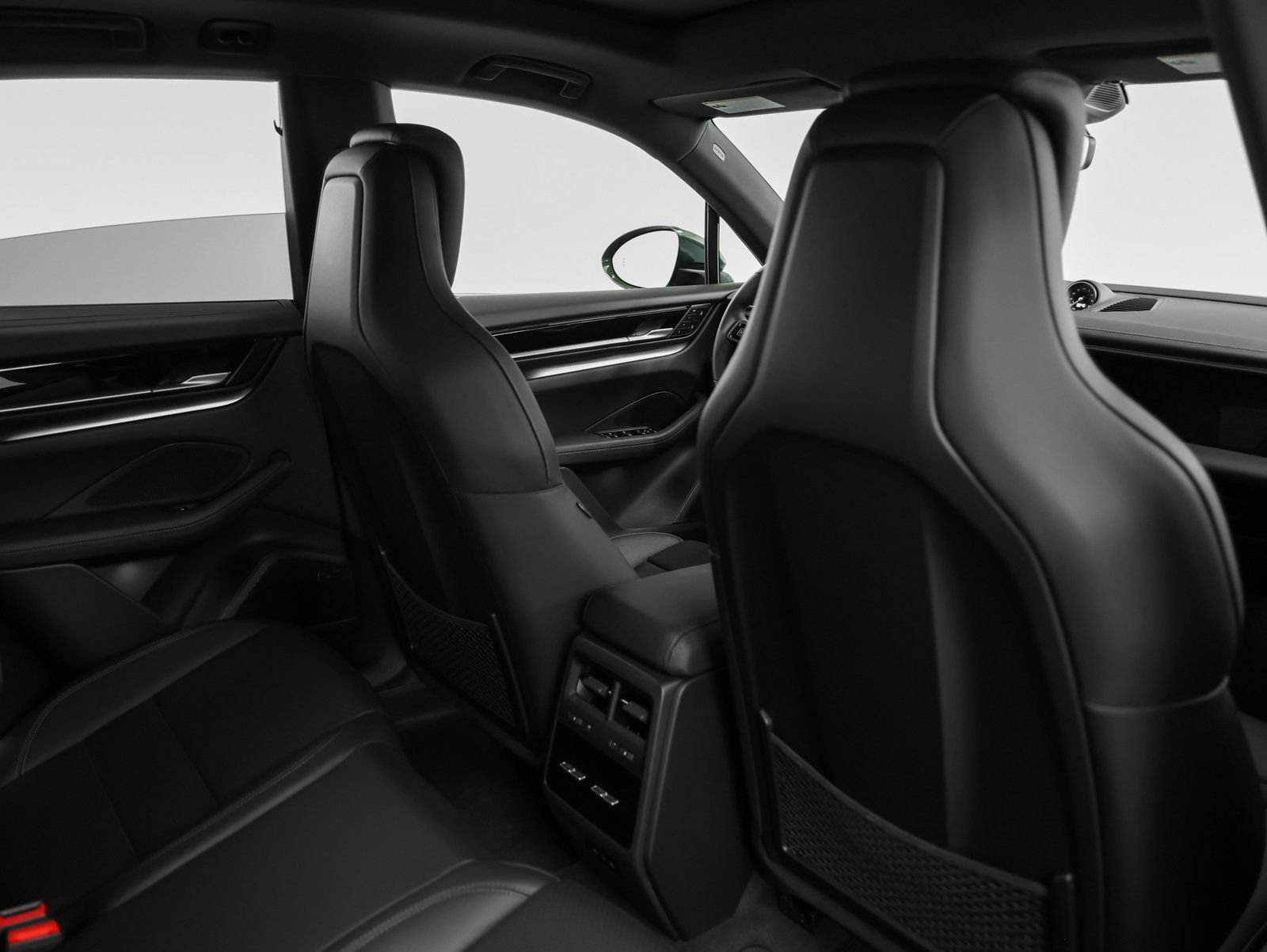 New 2025 Porsche Macan 4 Electric image 29