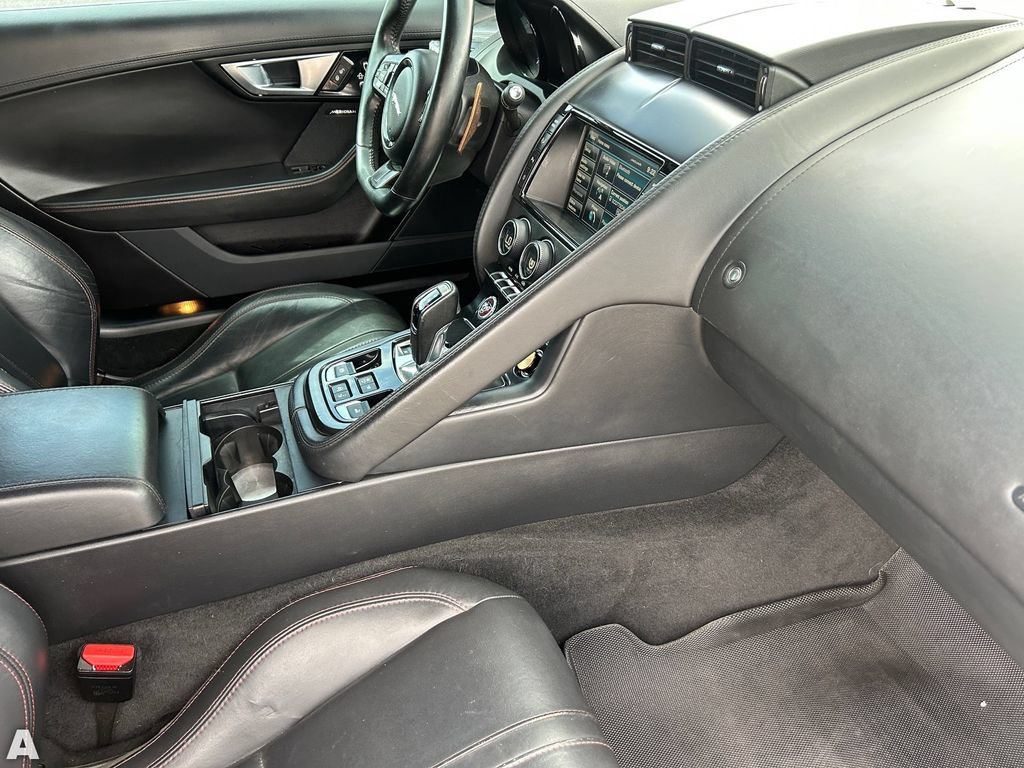 Used 2015 Jaguar F-TYPE S RWD image 13