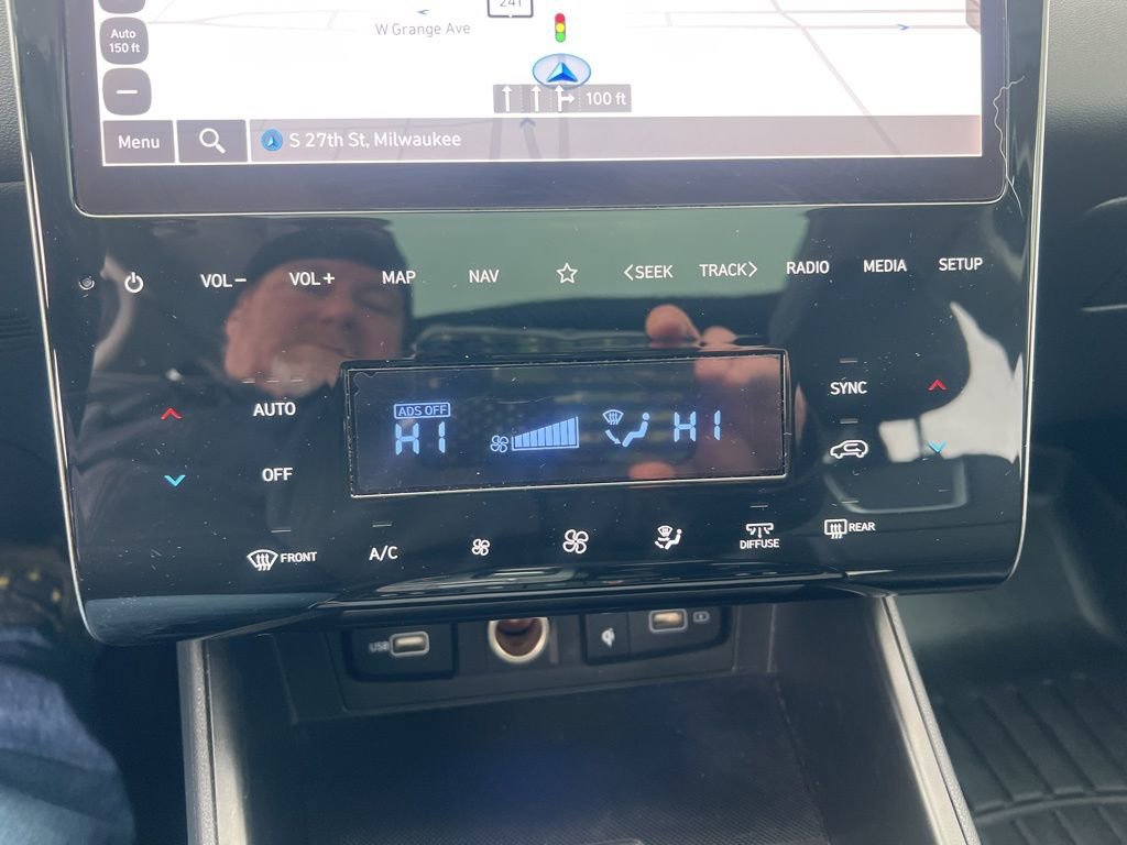 Used 2022 Hyundai Tucson Limited image 54