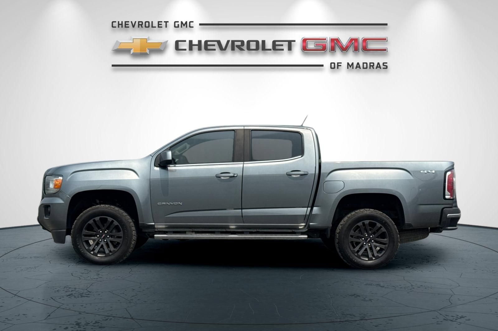 Used 2020 GMC Canyon SLE w/ Elevation Edition AWD/4WD image 6
