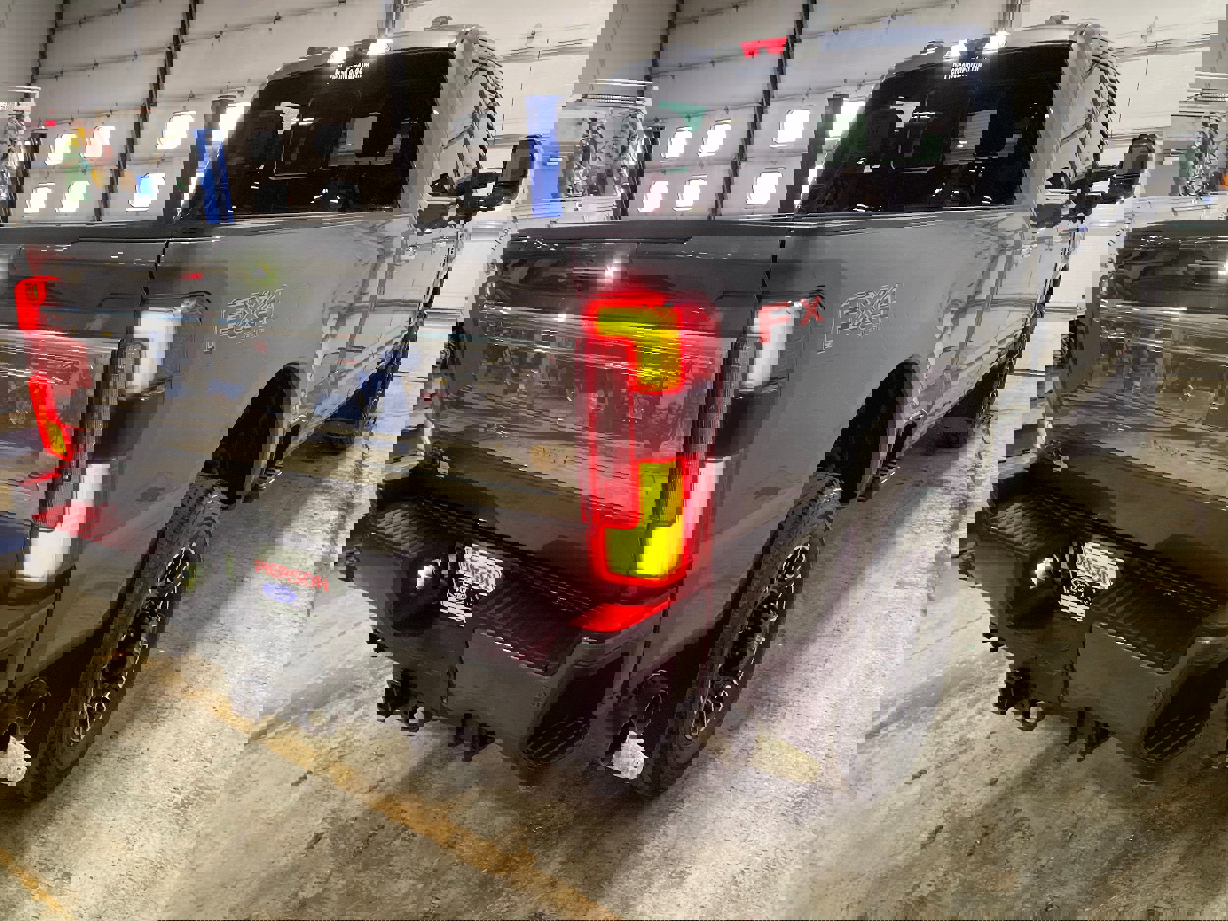 Used 2023 Ford F350 Platinum AWD/4WD image 14