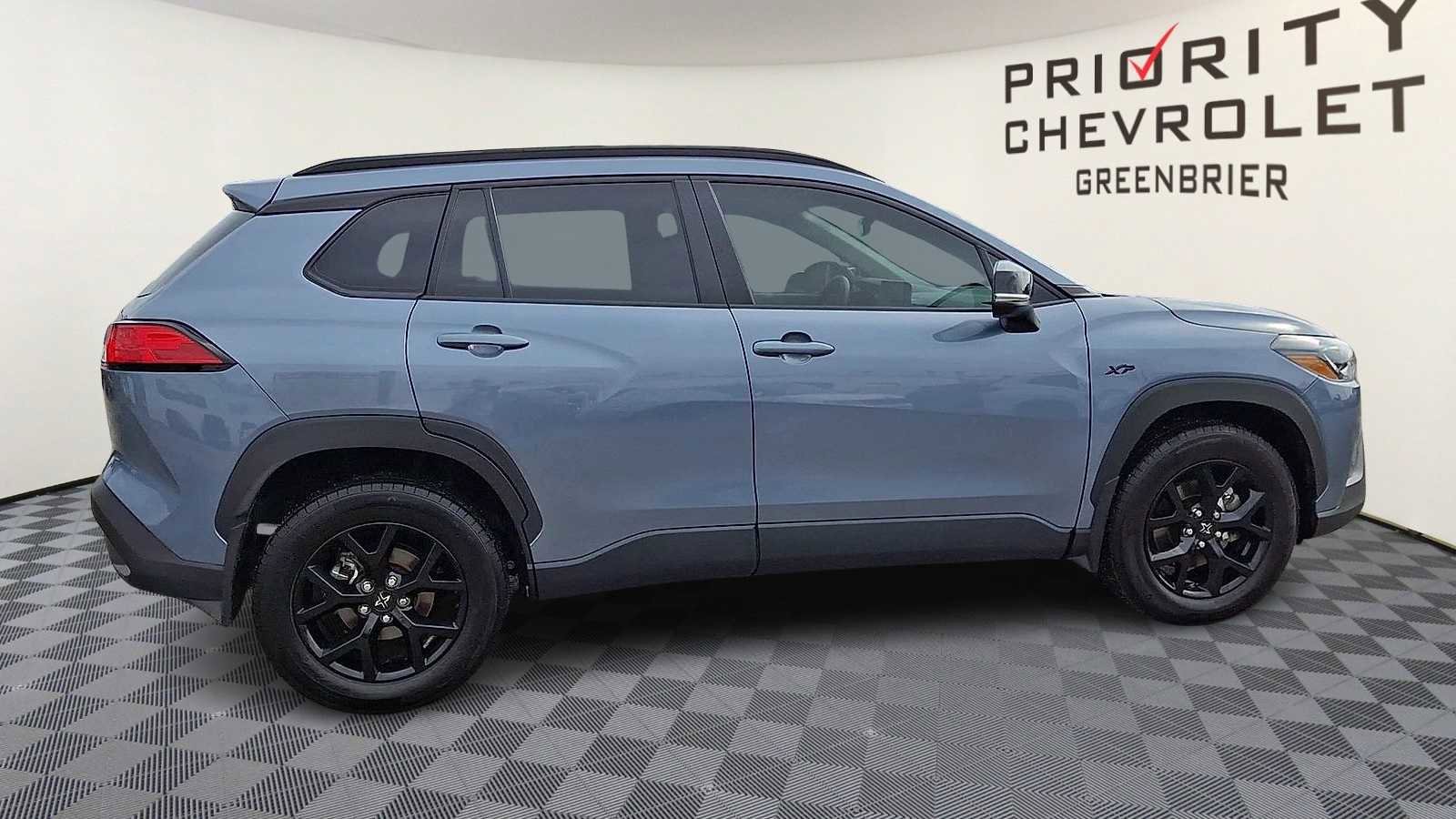 Used 2025 Toyota Corolla Cross LE image 9