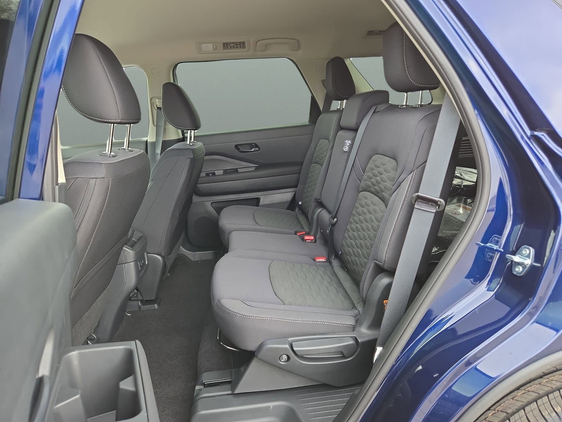 New 2026 Nissan Pathfinder SV AWD/4WD image 17