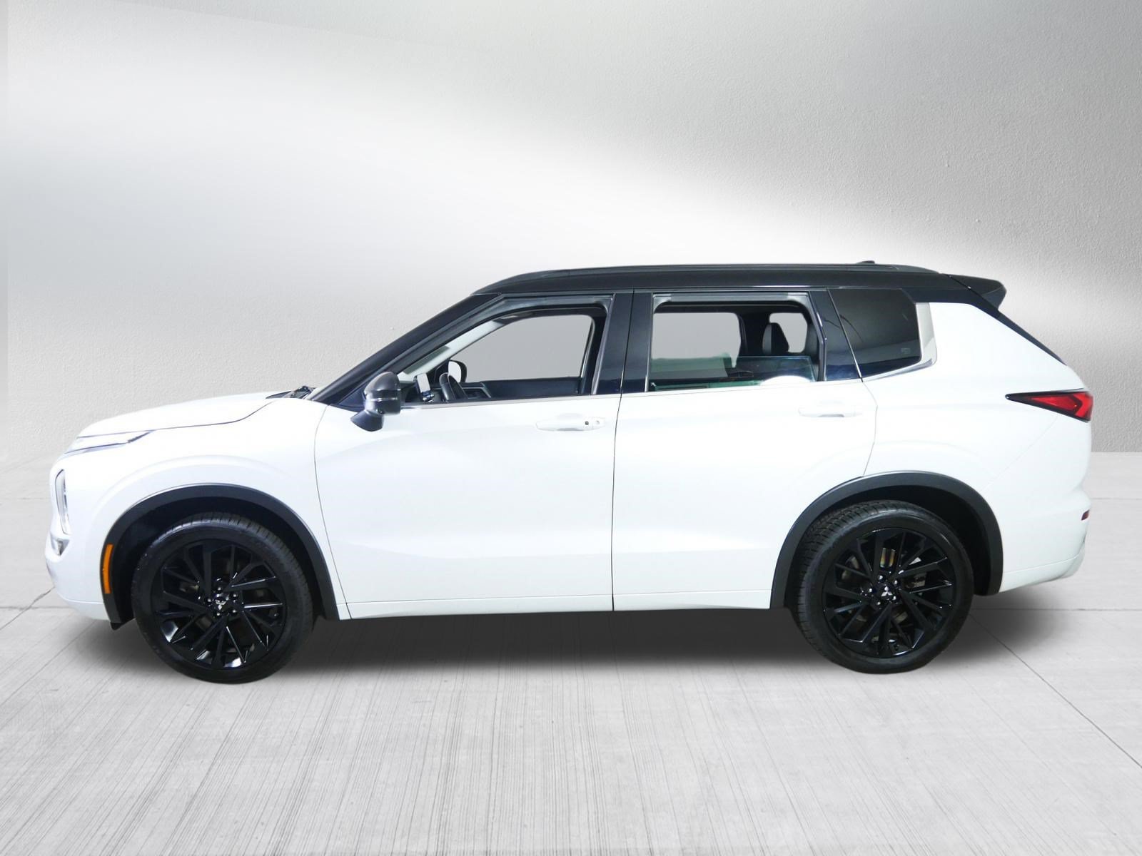 Used 2022 Mitsubishi Outlander SEL AWD/4WD image 4