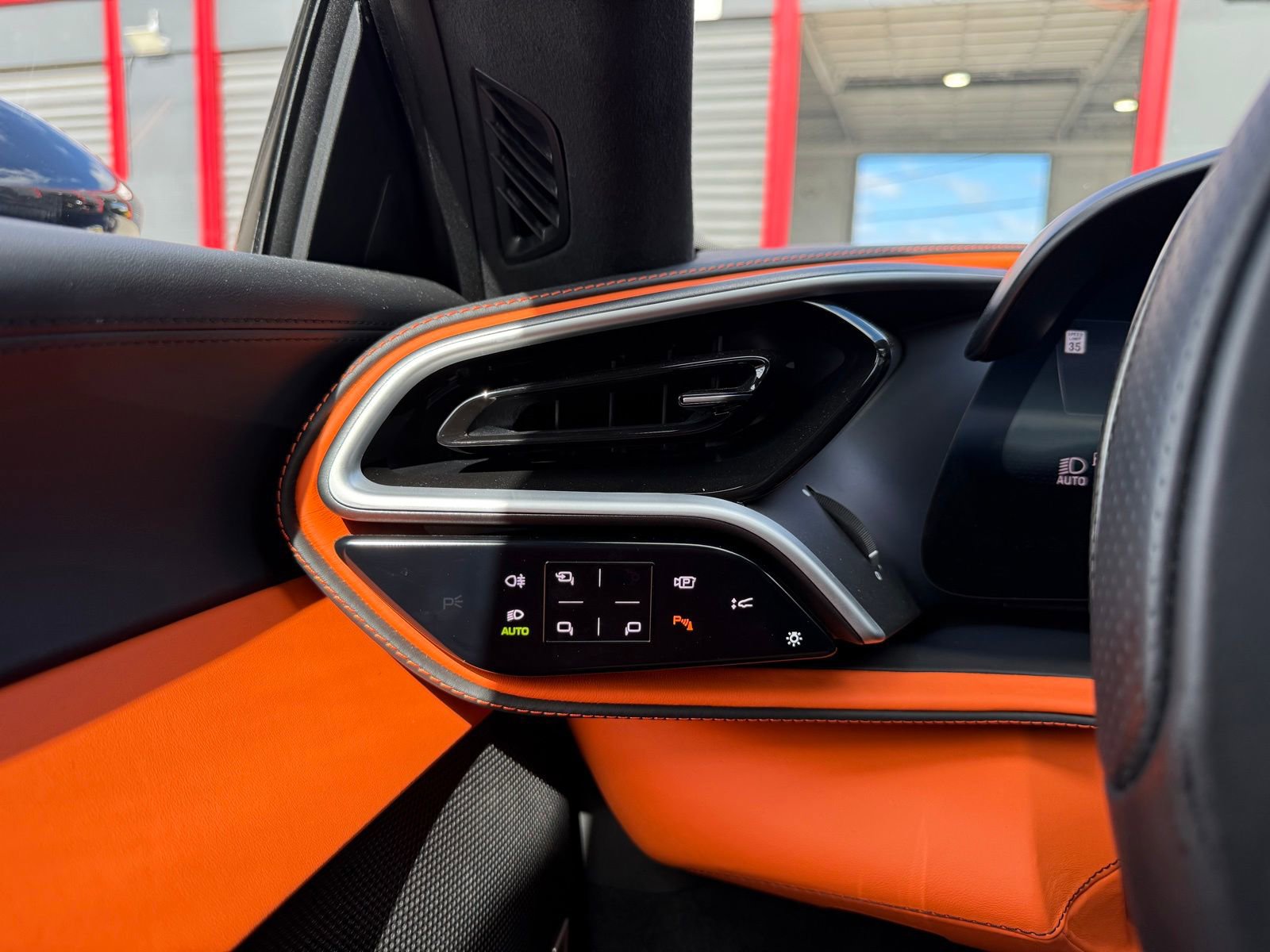 Used 2025 Ferrari 296 GTS image 42