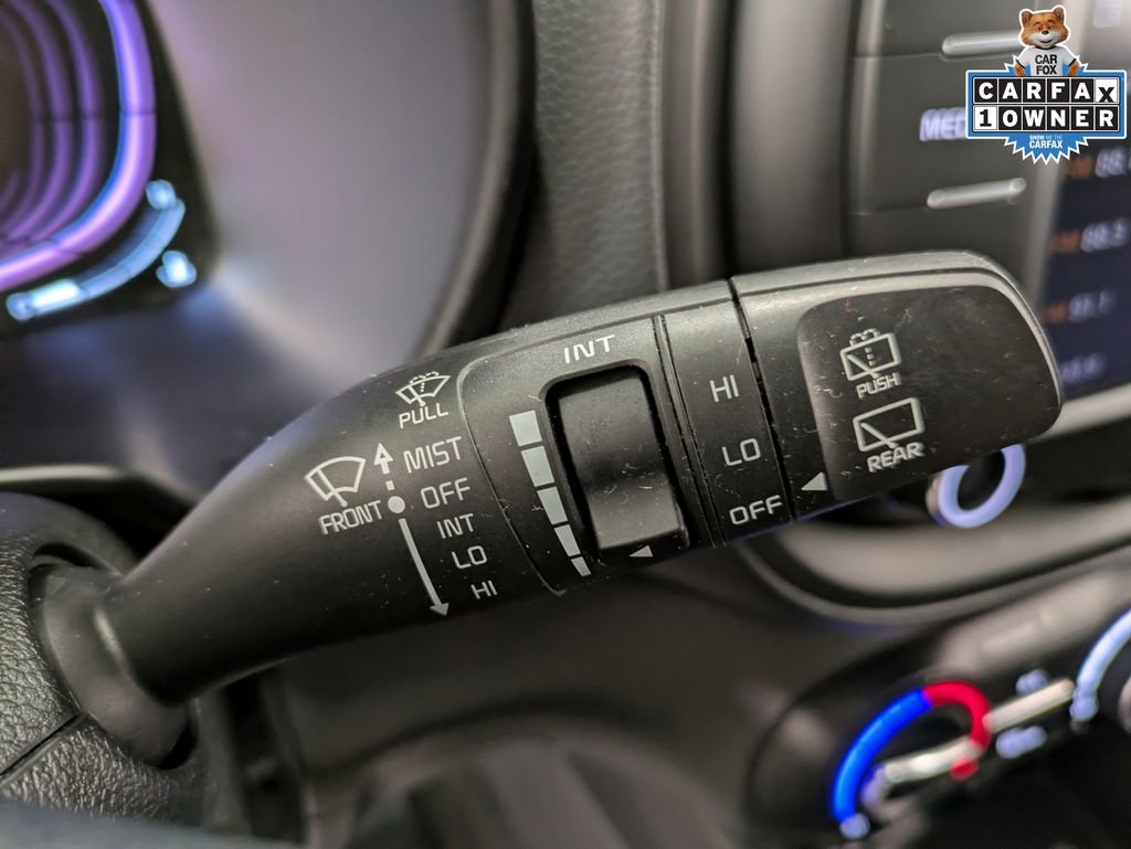 Certified 2023 Kia Soul LX w/ LX Technology Package image 20