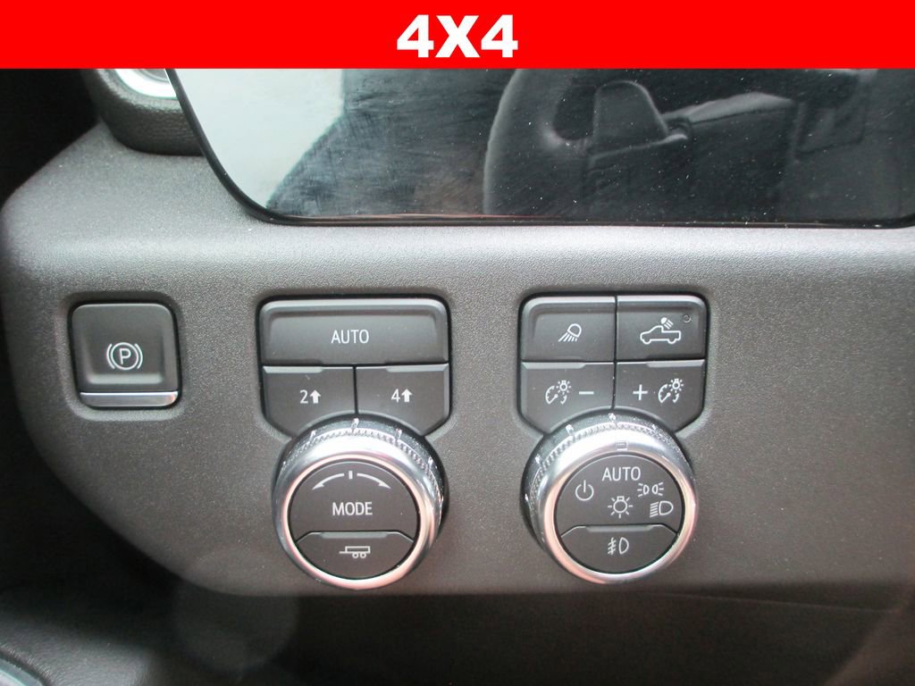 Used 2024 GMC Sierra 1500 SLT w/ SLT Premium Plus Package image 28