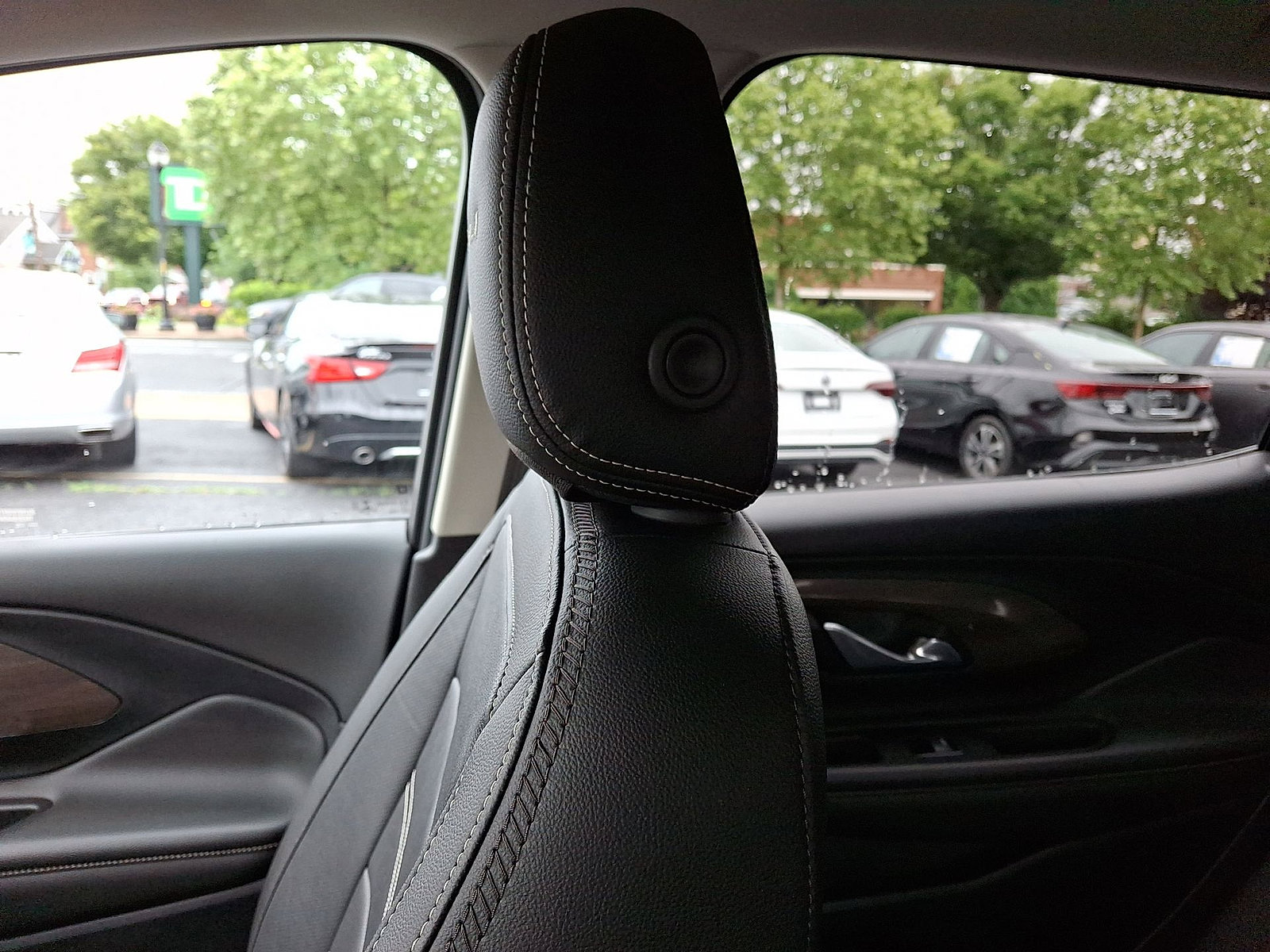 Used 2023 GMC Terrain Denali image 14