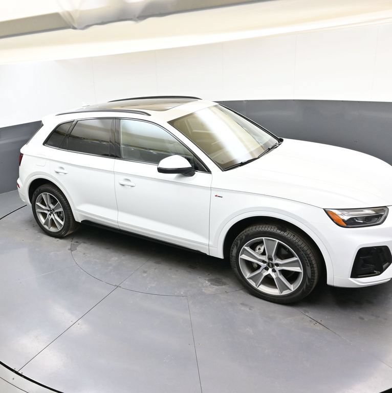 Certified 2025 Audi Q5 2.0T Premium w/ Convenience Plus Package AWD/4WD image 53