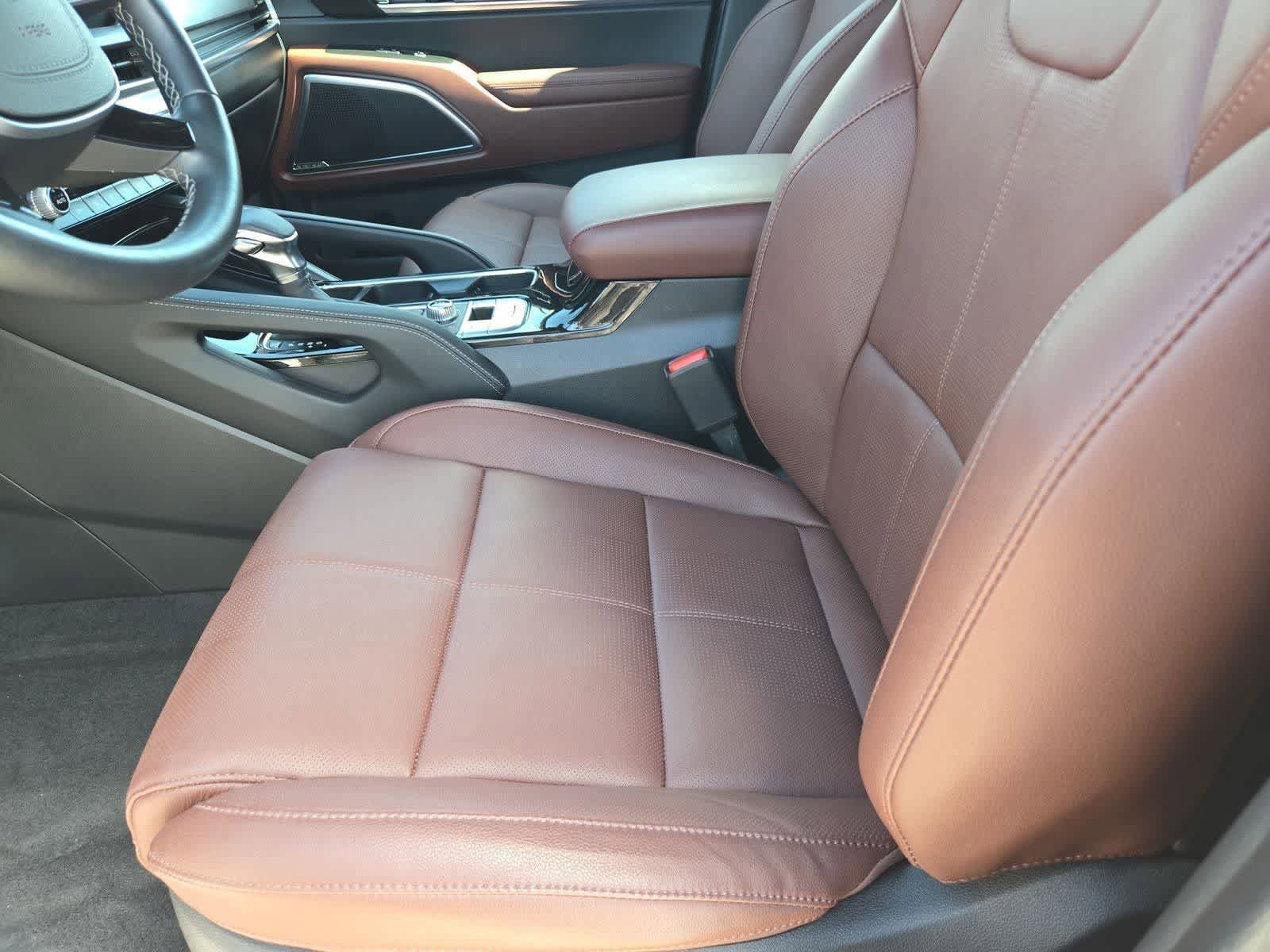 Certified 2025 Kia Telluride SX image 14